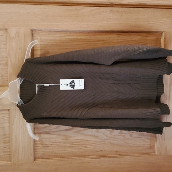 NWT Mock turtleneck cold shoulder sweater - Picture 2 of 5
